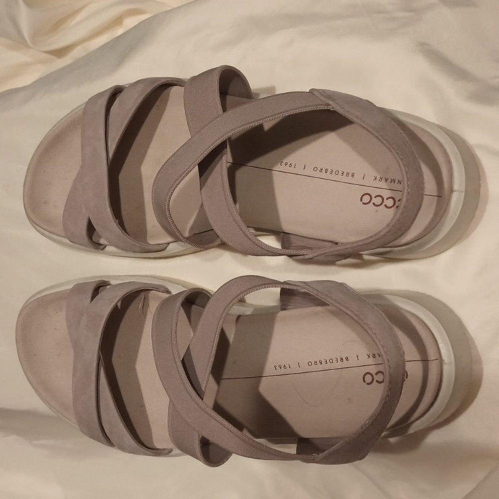 Ecco sandal size 39 gray/light taupe